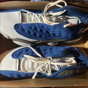 I am selling these Jordan retro 12's